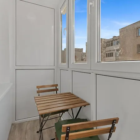 Mihaela's New Times Flat Tineretului *